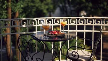 Kahden hengen luksushuone | Näkymä parvekkeelta