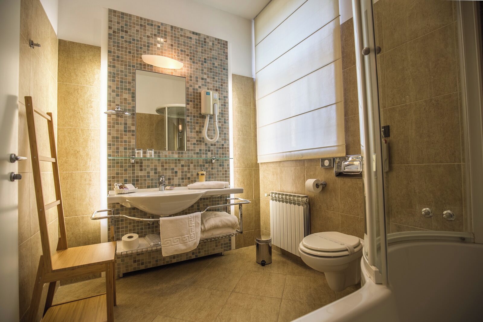 premium double room | bathroom | free toiletries, hair dryer, bathrobes, slippers