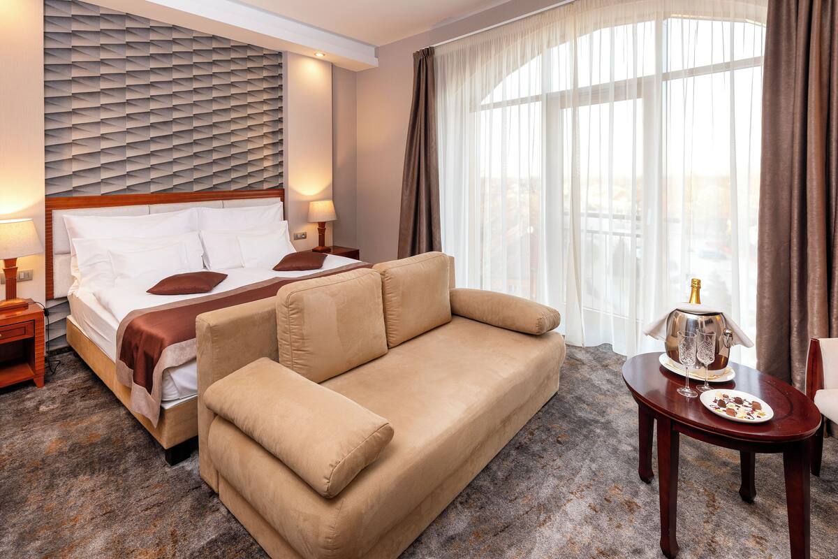 deluxe double room | hypo-allergenic bedding, down duvets, minibar, in-room safe