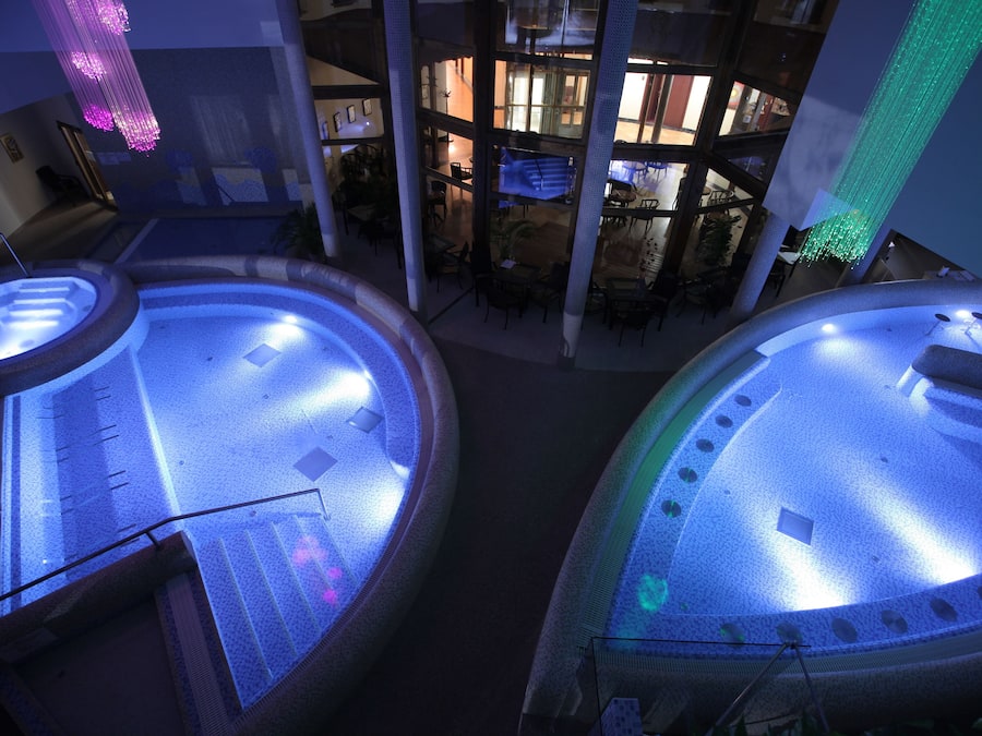 5 indoor pools, seasonal outdoor pool, pool umbrellas, sun loungers