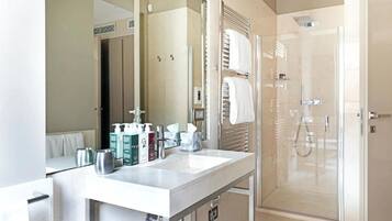 Suite Présidentielle, 2 chambres, 2 salles de bains | Salle de bain