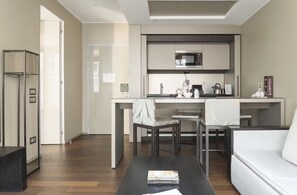 Televisión LCD, estación para reproductor de MP3