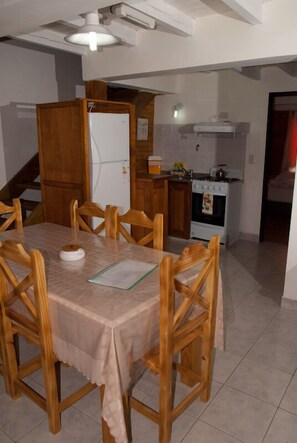 Apartment (For 7 People) | In-room dining