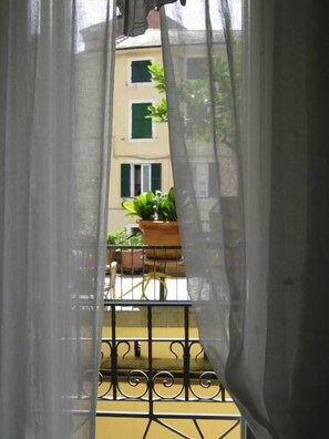 View from room - Hotel Pensione Moderna (Bonassola)