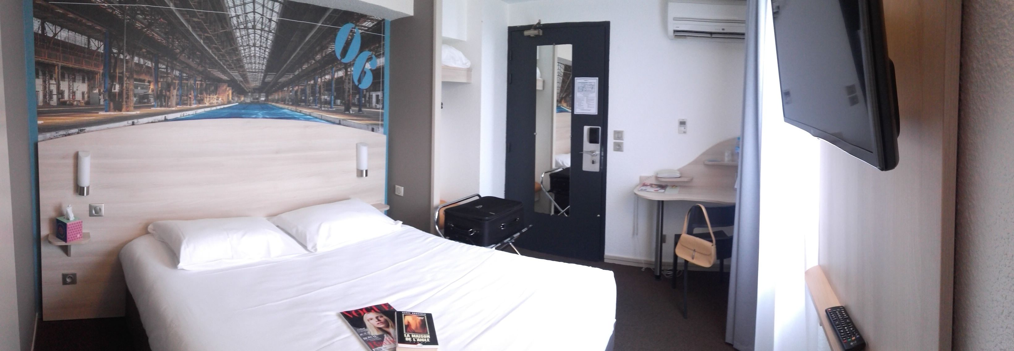 premium double room | desk, rollaway beds, free wifi, bed sheets