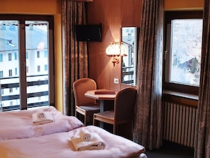 In-room safe, cots/infant beds, rollaway beds, free WiFi - Etoile de Neige (Valtournenche)