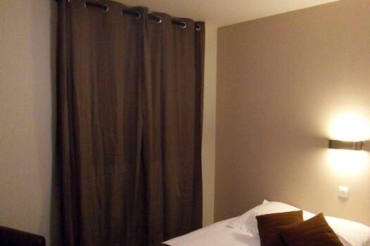 Single Room | Rollaway beds, free WiFi