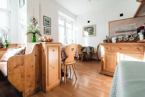 Daily buffet breakfast for a fee - Hotel Oasi (Cortina d'Ampezzo)
