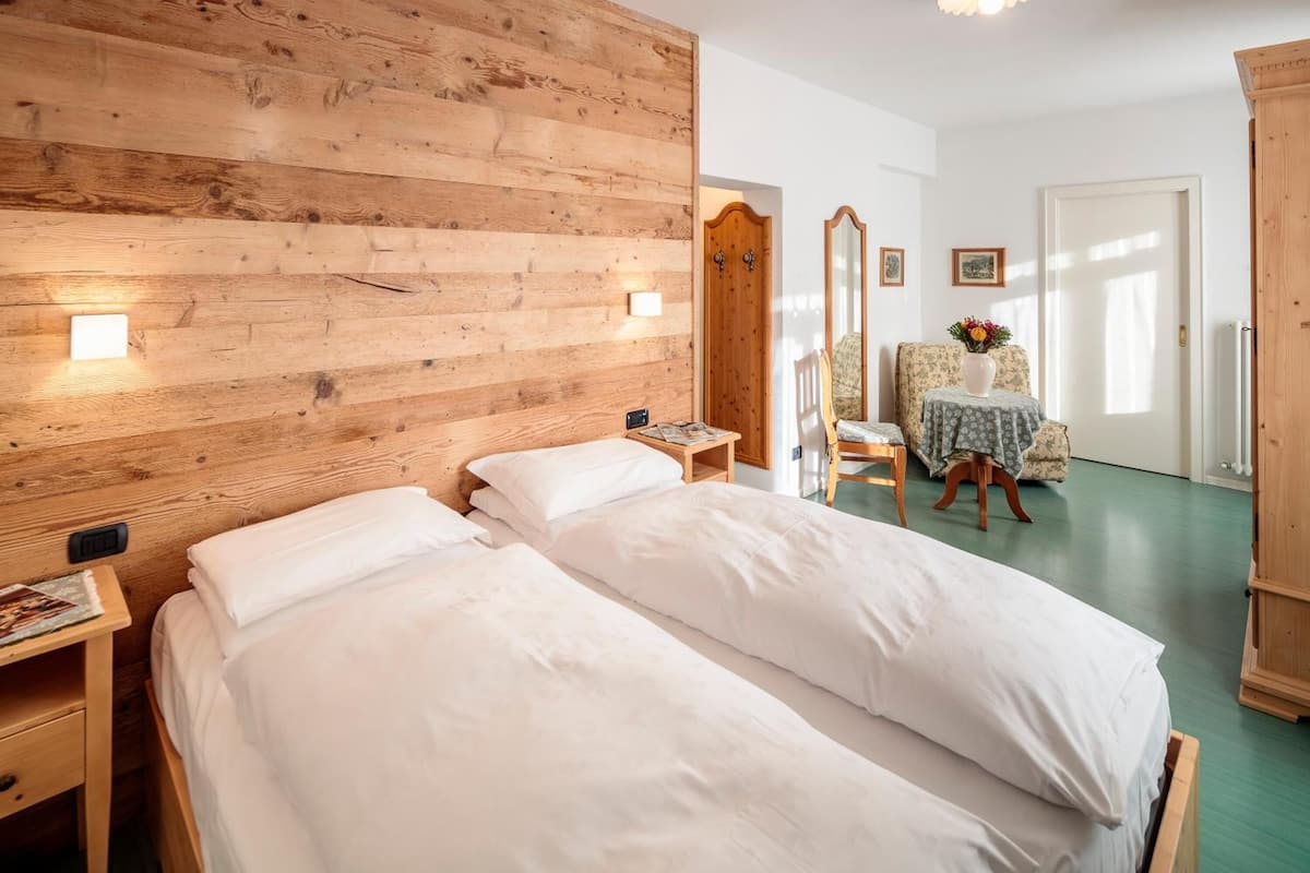 junior suite | blackout curtains