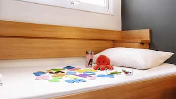 Quarto standard, 1 cama de casal | Frigobar, cofres nos quartos, escrivaninha, cortinas blackout