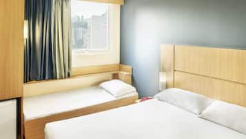 Standard Room, 1 Double Bed | Minibar, in-room safe, desk, blackout curtains