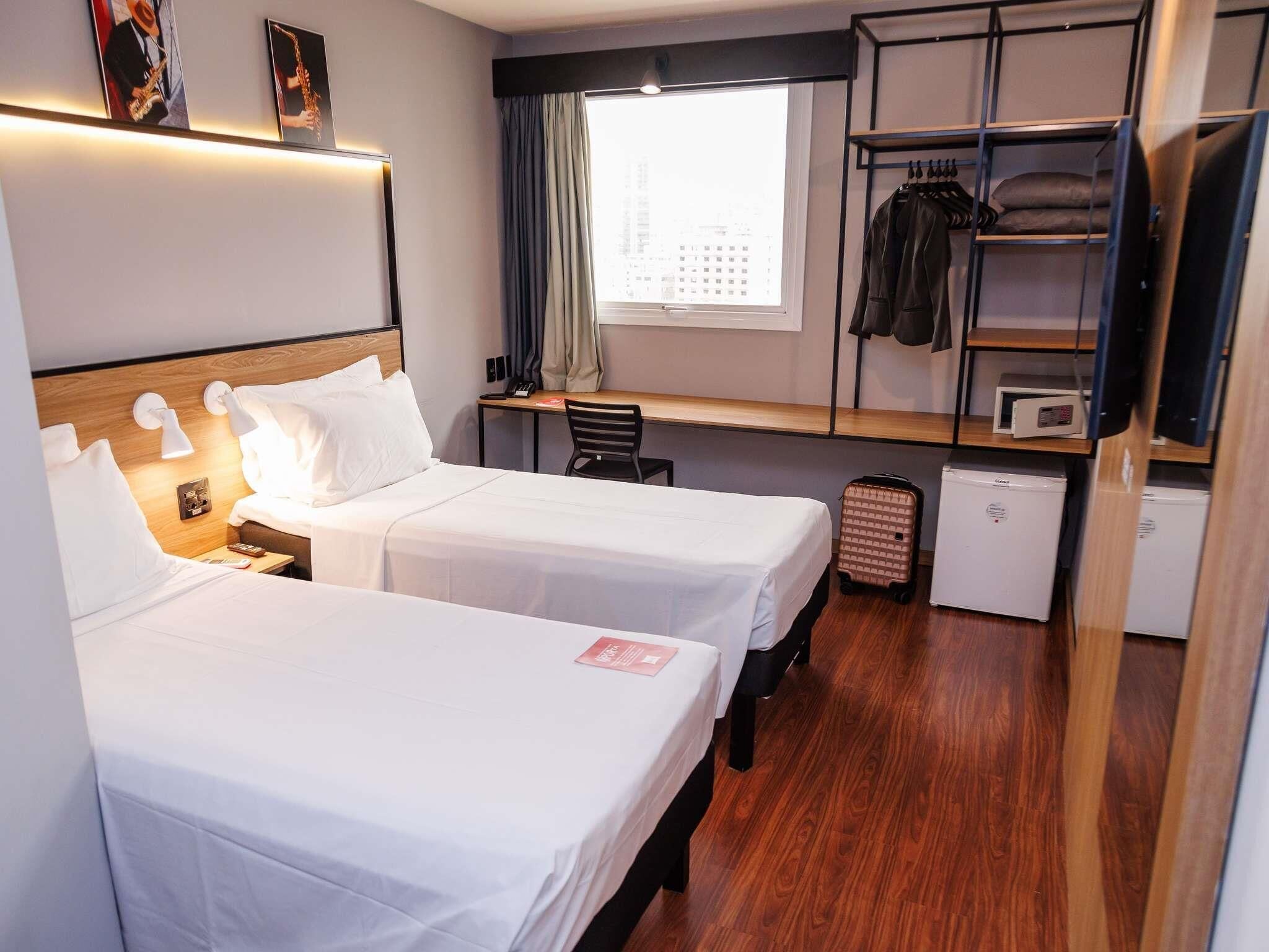 Superior Room, 2 Twin Beds | Minibar, in-room safe, desk, blackout drapes