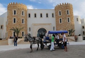 Fachada de la propiedad