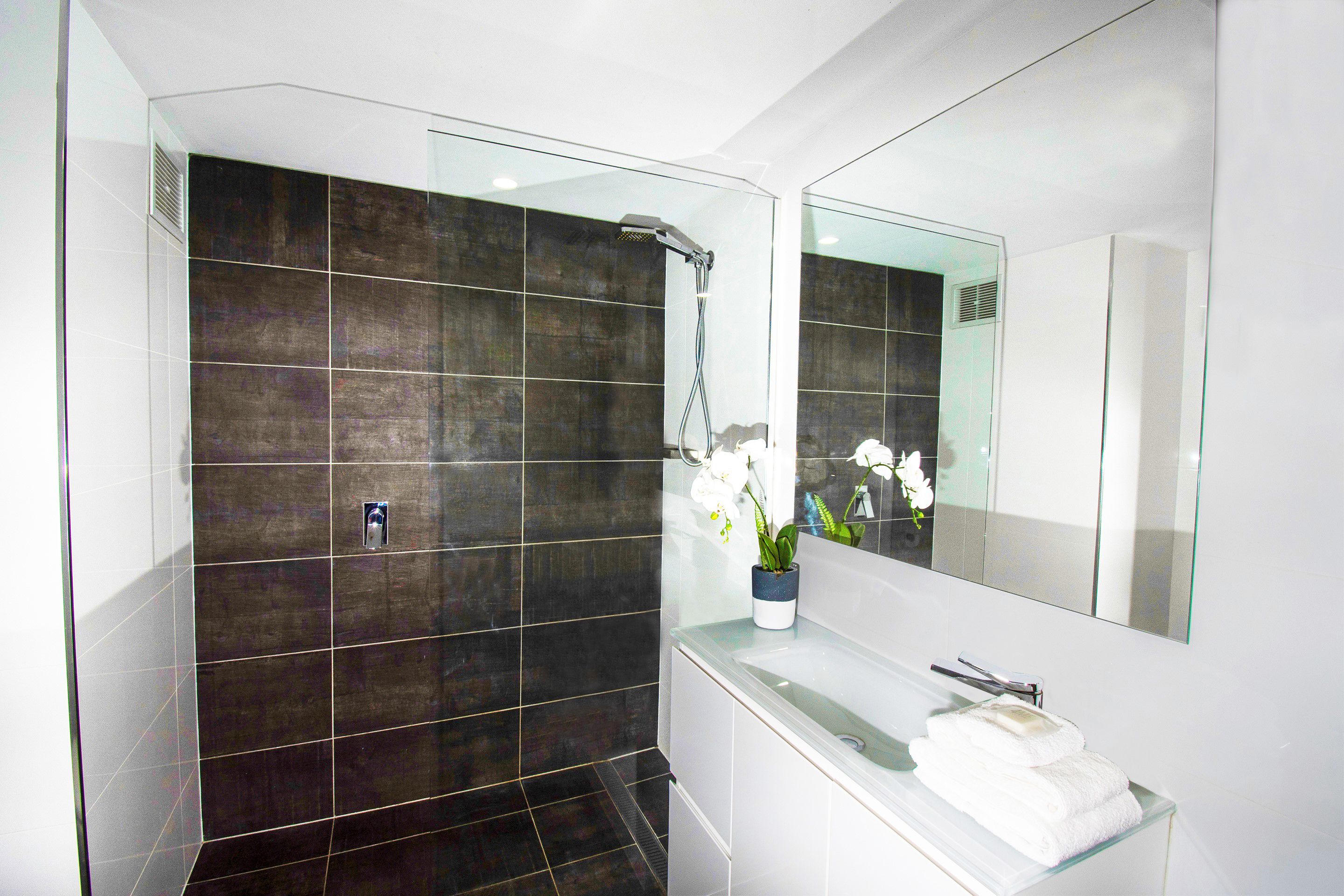 Seacrest Beachfront Holiday Apartments — image 13