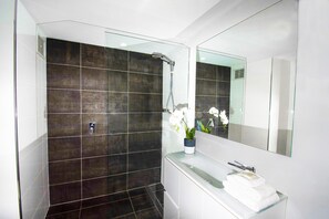 Two Bedroom Ocean View Apartment | Bathroom | Hair dryer, towels