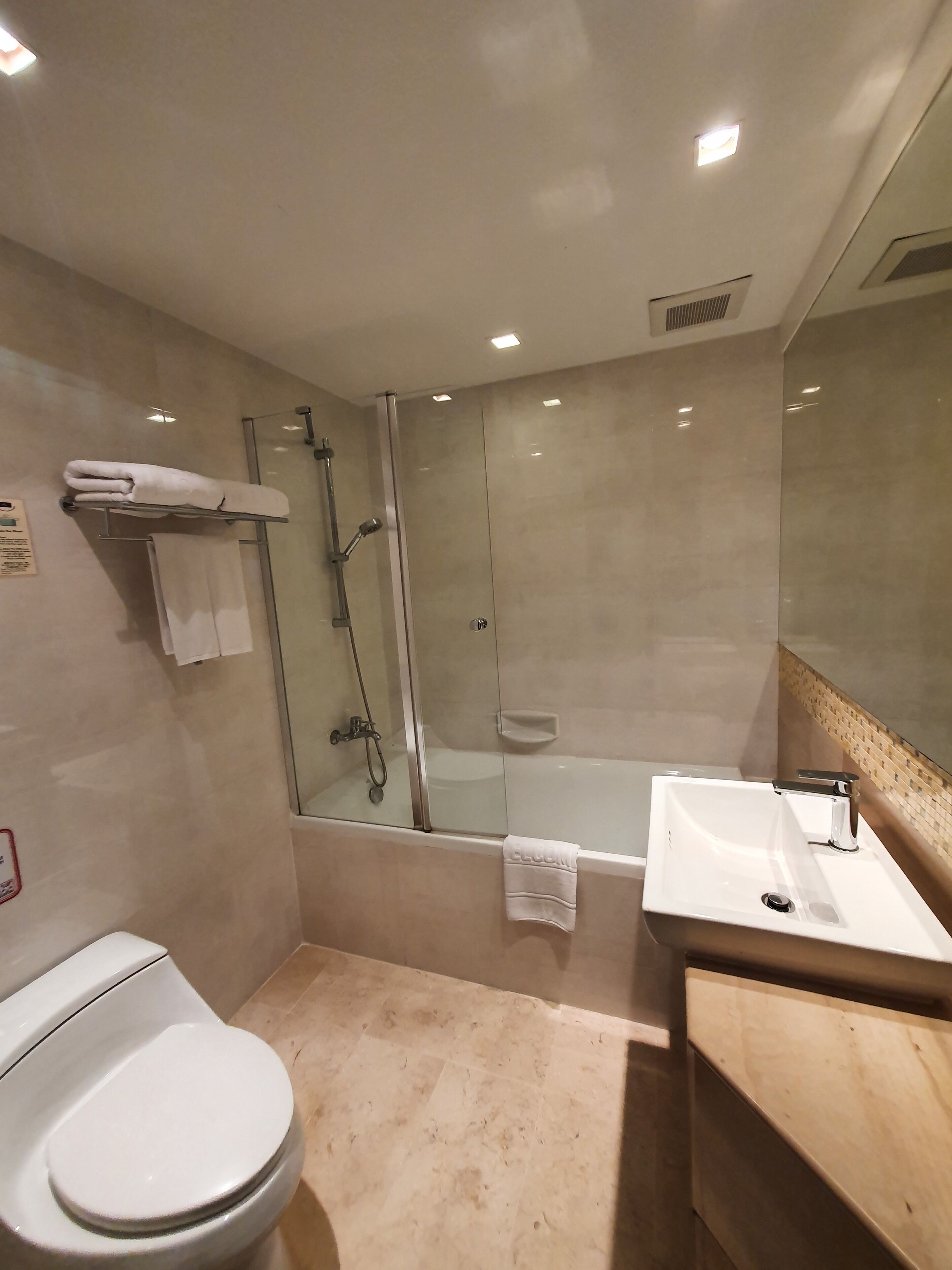 Foto - Amora NeoLuxe Suites Hotel