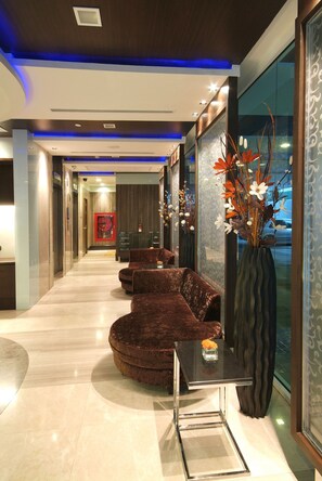 Interior - Amora NeoLuxe Hotel (Bangkok)