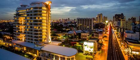 Front of property – evening/night