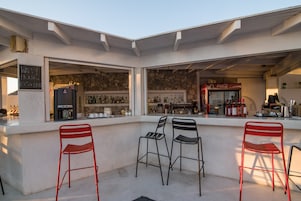 Bar (en el alojamiento)