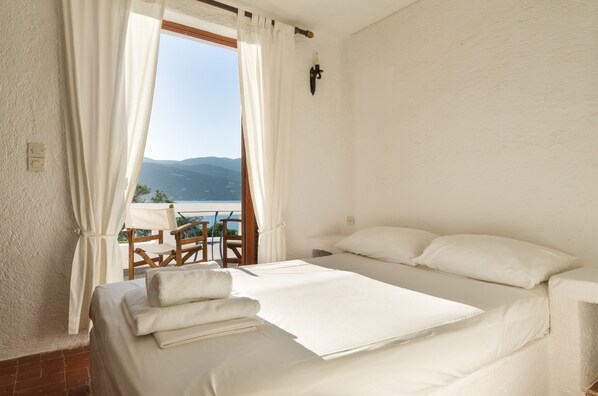 Grand Apartment, Sea View (For 4) | In-room safe, free WiFi