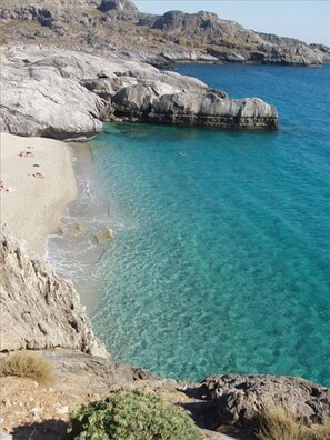Beach nearby - Apollo Apartments (Agios Vasileios)