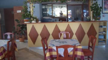 Bar (in der Unterkunft)