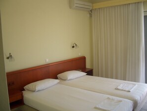 Premium bedding, pillow-top beds, minibar, individually decorated - Dionisos (Preveza)