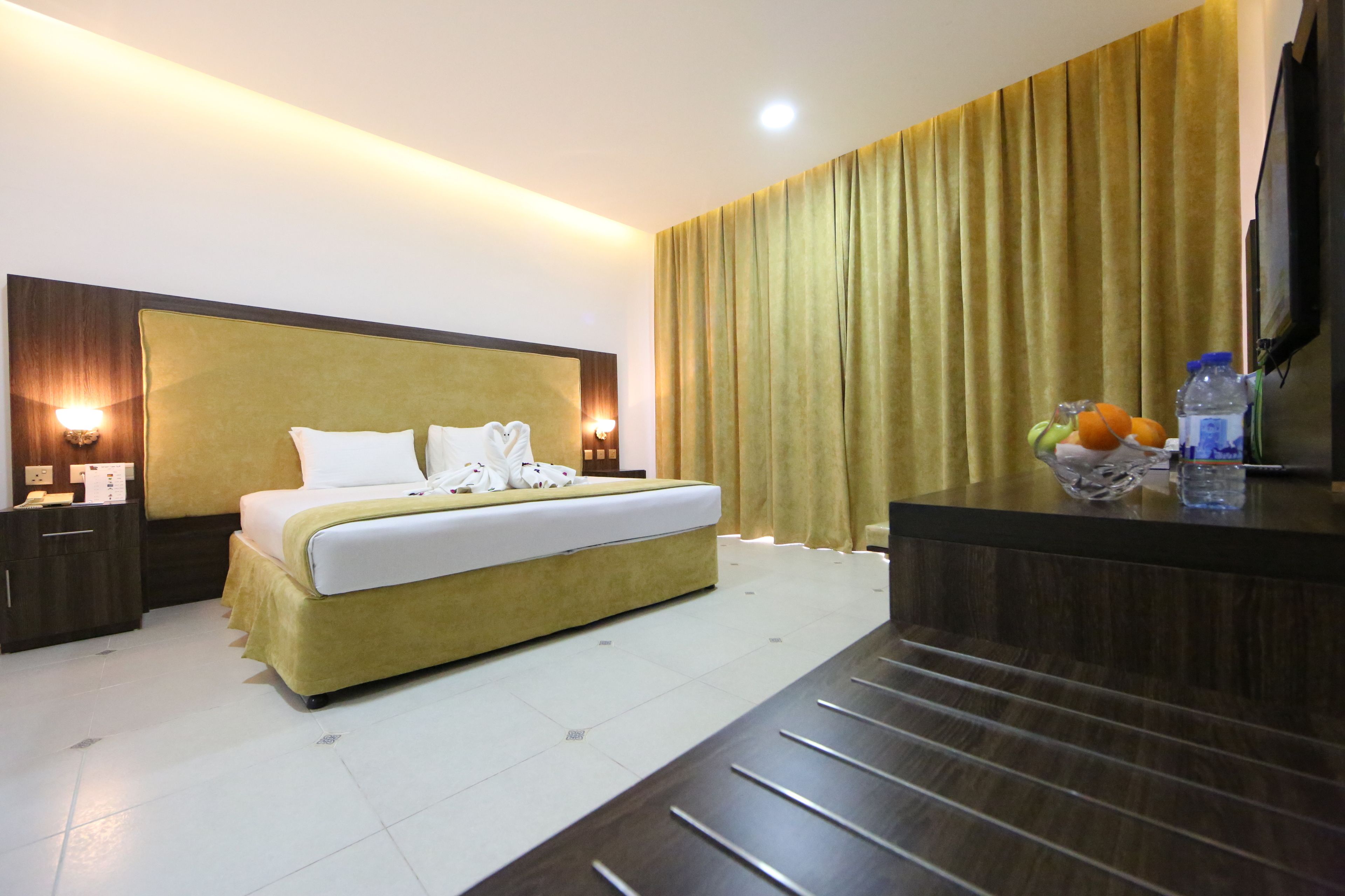 1 bedroom, in-room safe, laptop workspace, blackout curtains