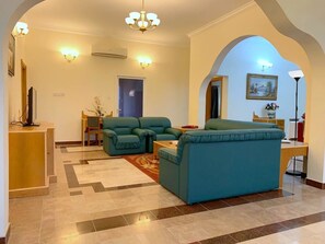 Family Villa | Living area
