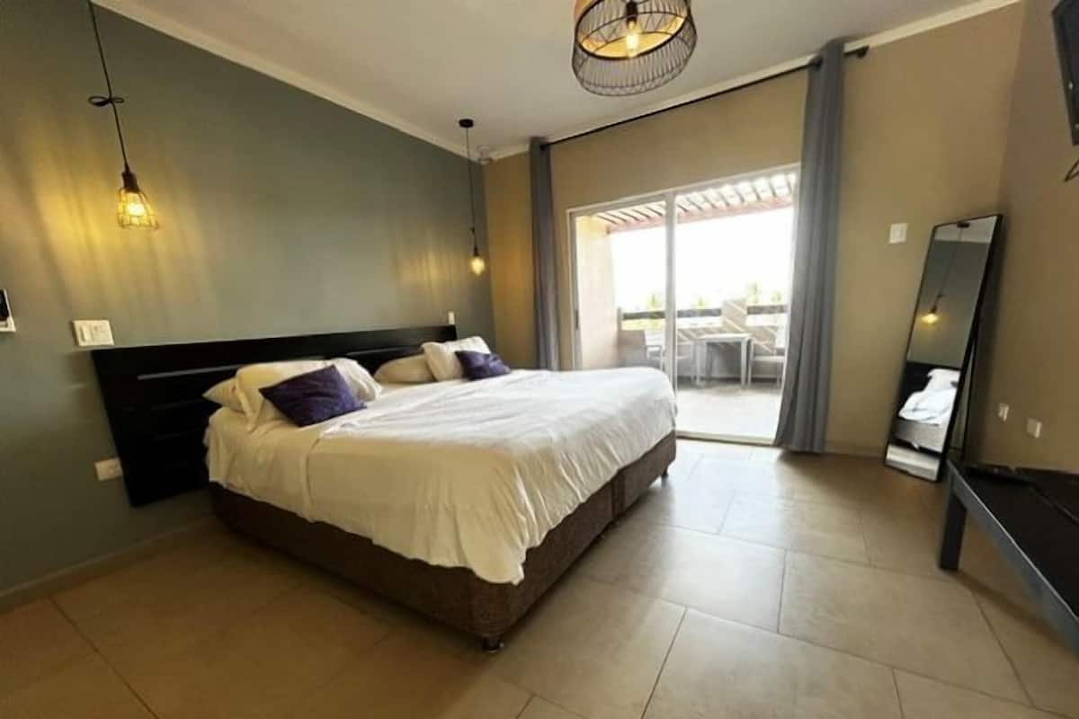 Camera Standard, balcone | 1 camera, biancheria da letto di alta qualità, una cassaforte in camera