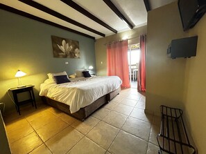 Studio, Balcony | Premium bedding, in-room safe, soundproofing, iron/ironing board