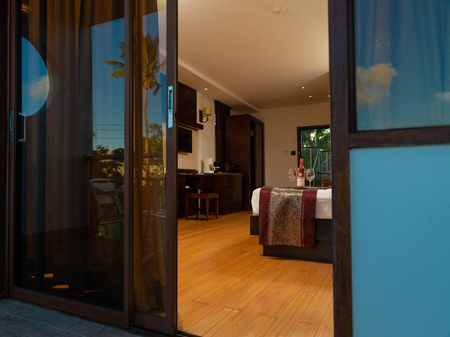 Literie de qualité, minibar, coffre-fort, bureau