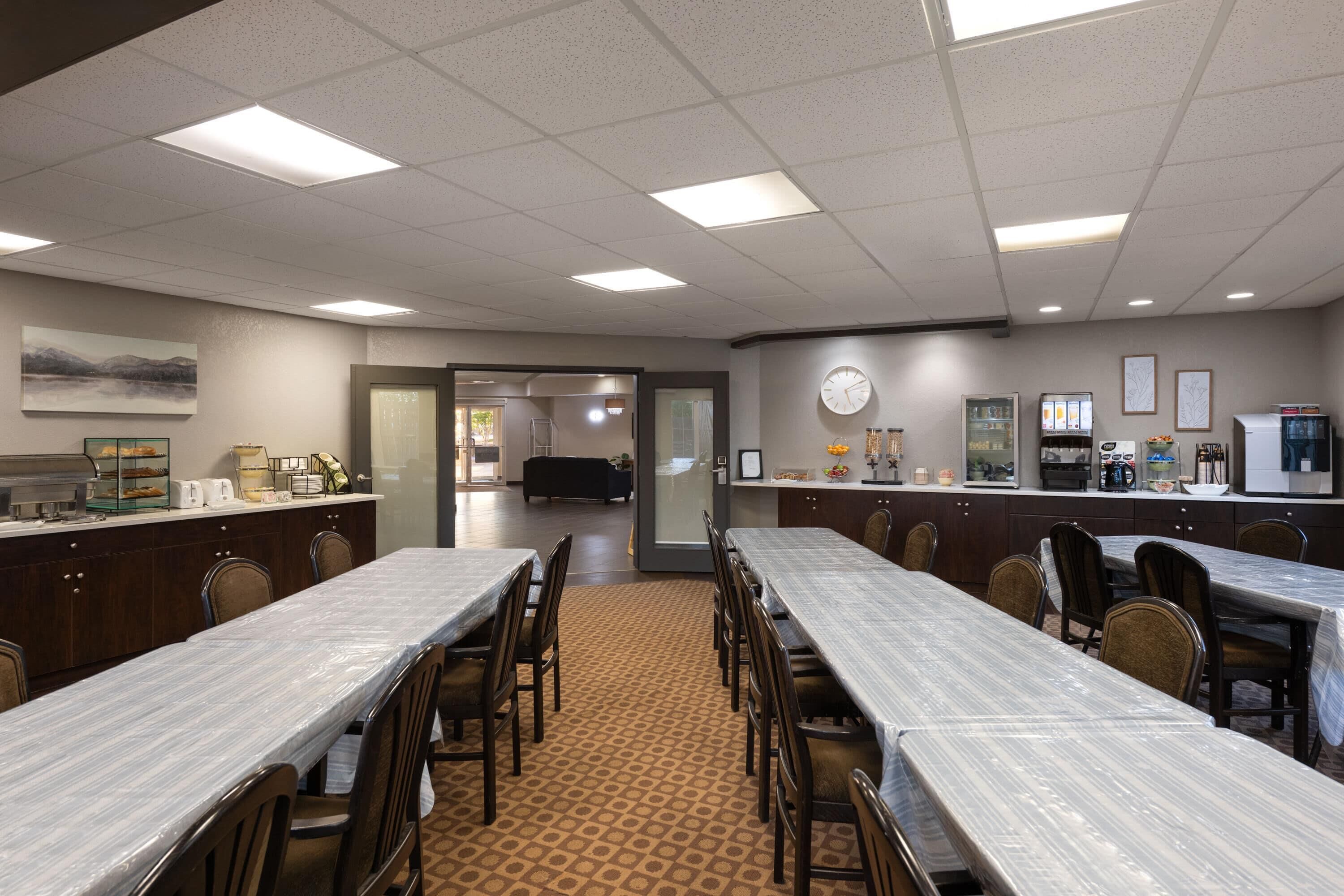 Free daily buffet breakfast