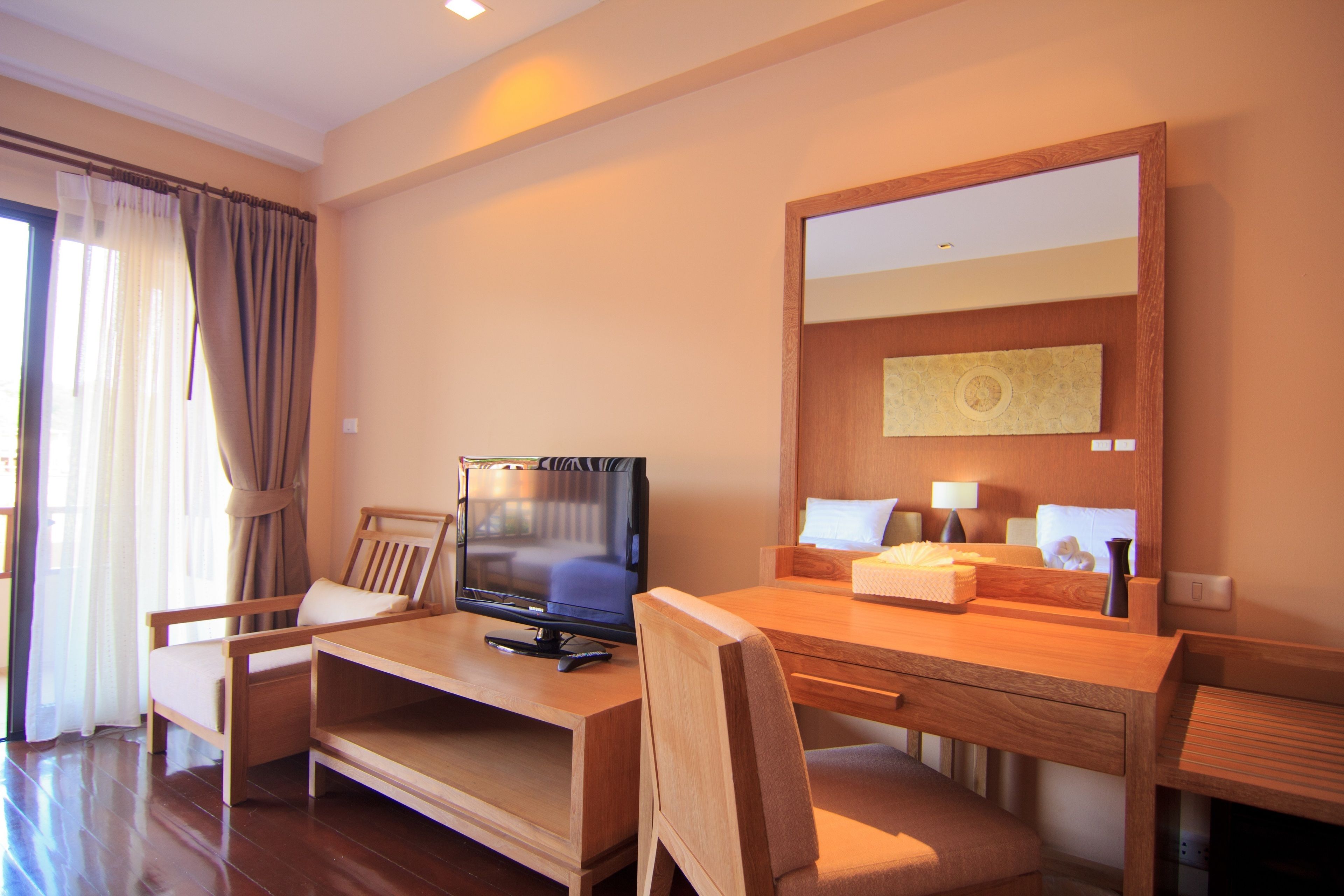 deluxe ocean terrace | minibar, in-room safe, desk, free wifi