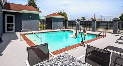 Days Inn by Wyndham Baton Rouge/I-10
