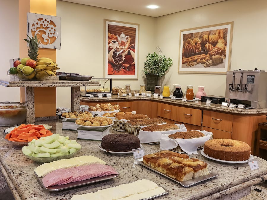 Petit déjeuner buffet compris tous les jours