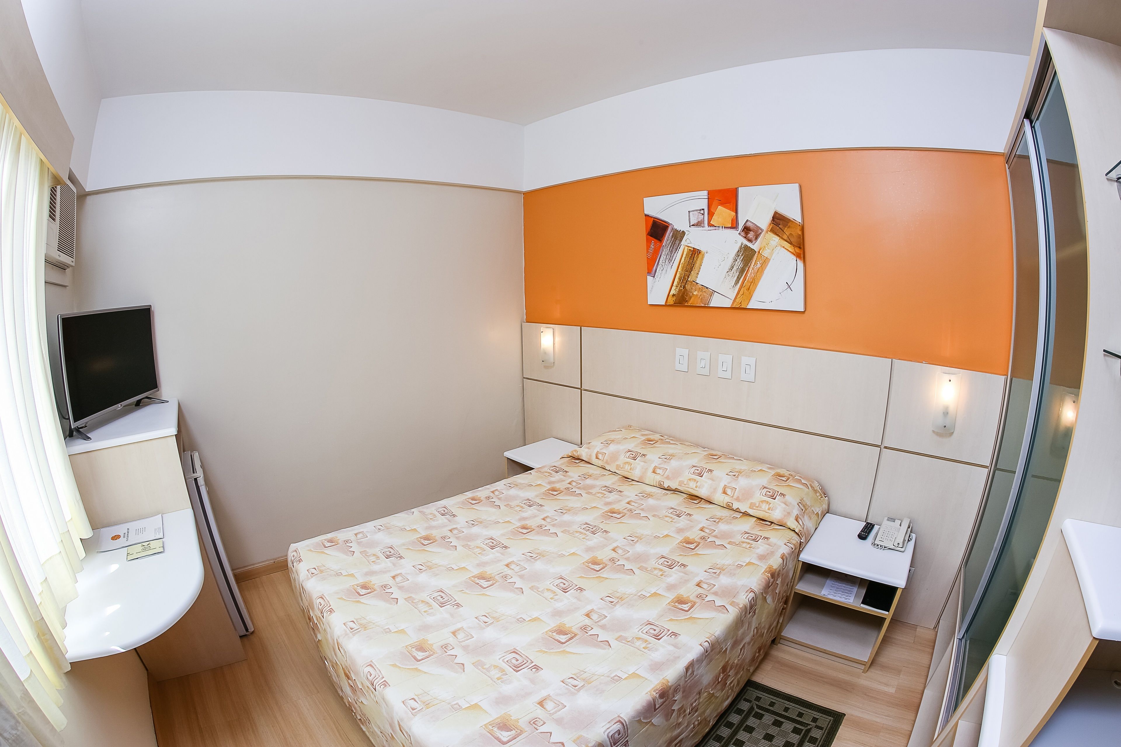 1 bedroom, minibar, in-room safe, desk