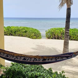 Luxury Villa, 3 Bedrooms, Pool Access, Beachfront | Teres/patio