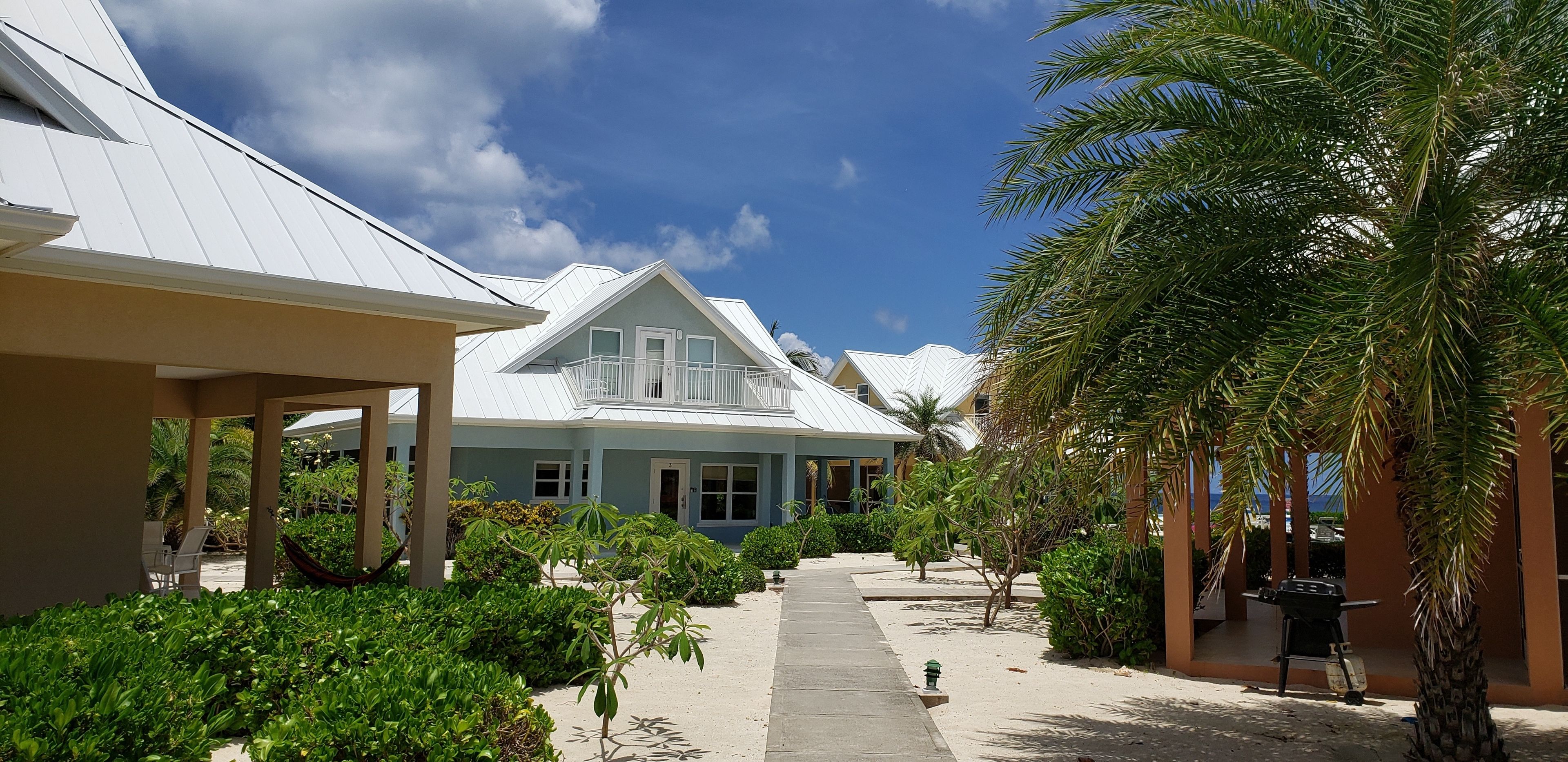 Villa de lujo, 3 habitaciones, acceso a la alberca, vista a la playa | Exterior