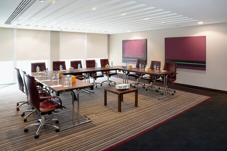 Centro Al Manhal by Rotana - Image 19