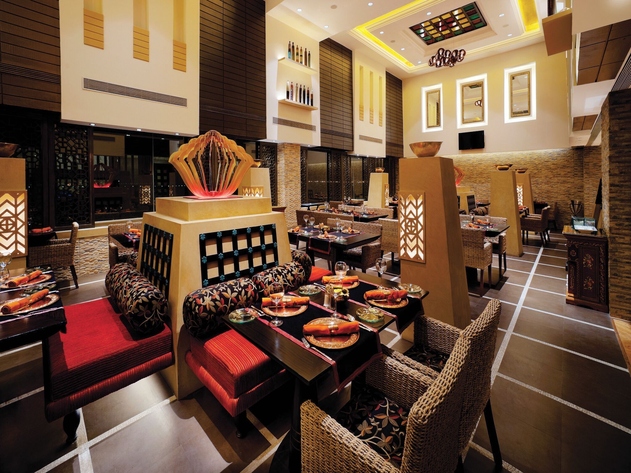 4 restaurants, Indian cuisine