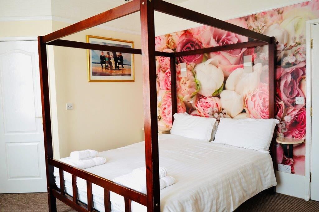 Hypo-allergenic bedding, desk, laptop workspace, soundproofing