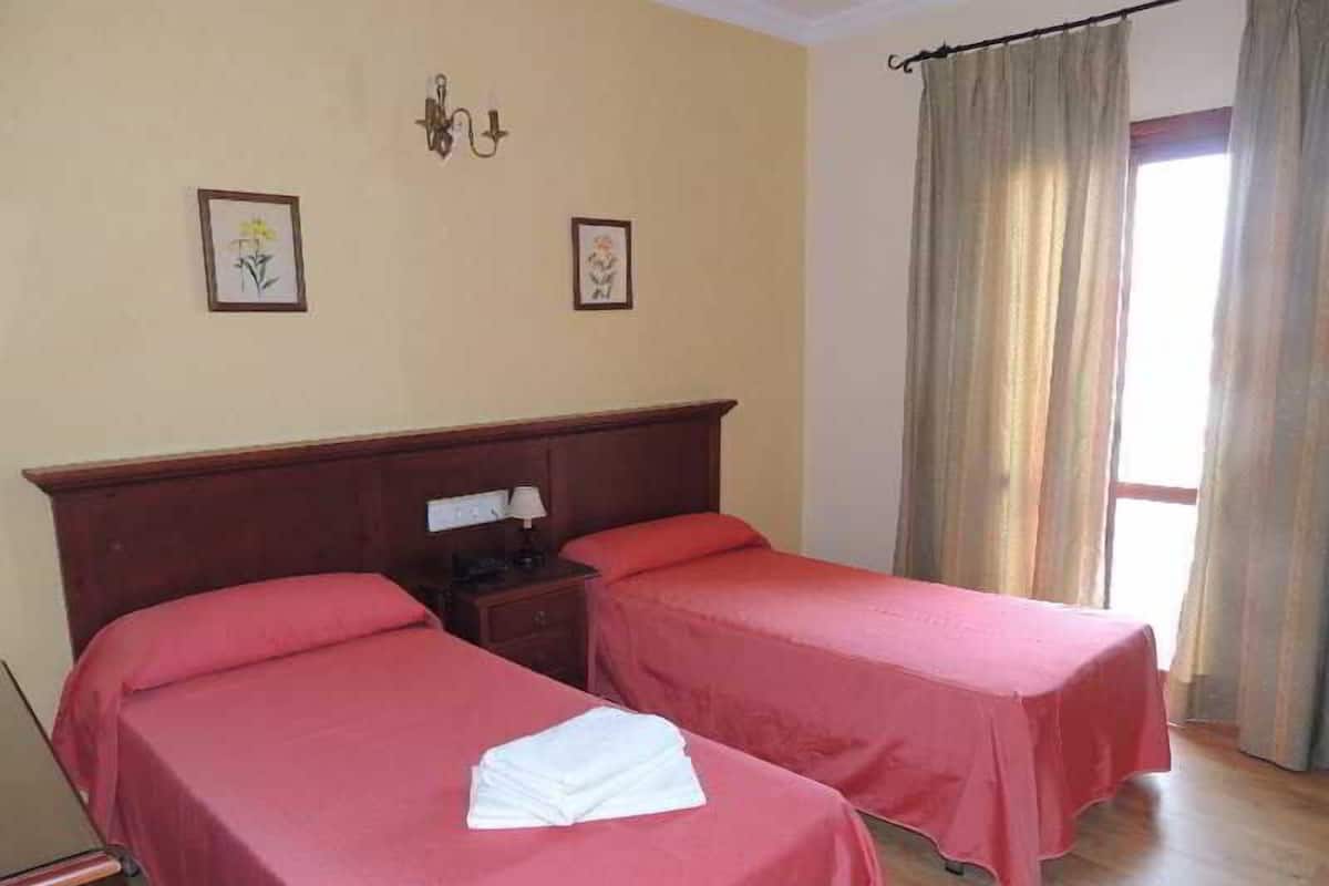 Minibar, in-room safe, desk, cribs/infant beds