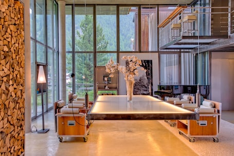 Luxury Loft, 3 Bedrooms, Ensuite, Mountain View (Heinz Julen Loft) | In-room dining