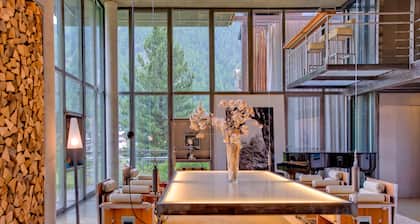 Mountain Exposure Luxury Chalets & Penthouses & Apartments
