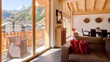 Luxury Penthouse, 3 Bedrooms, Mountain View (Zeus) | Living area | Flat-screen TV, DVD player