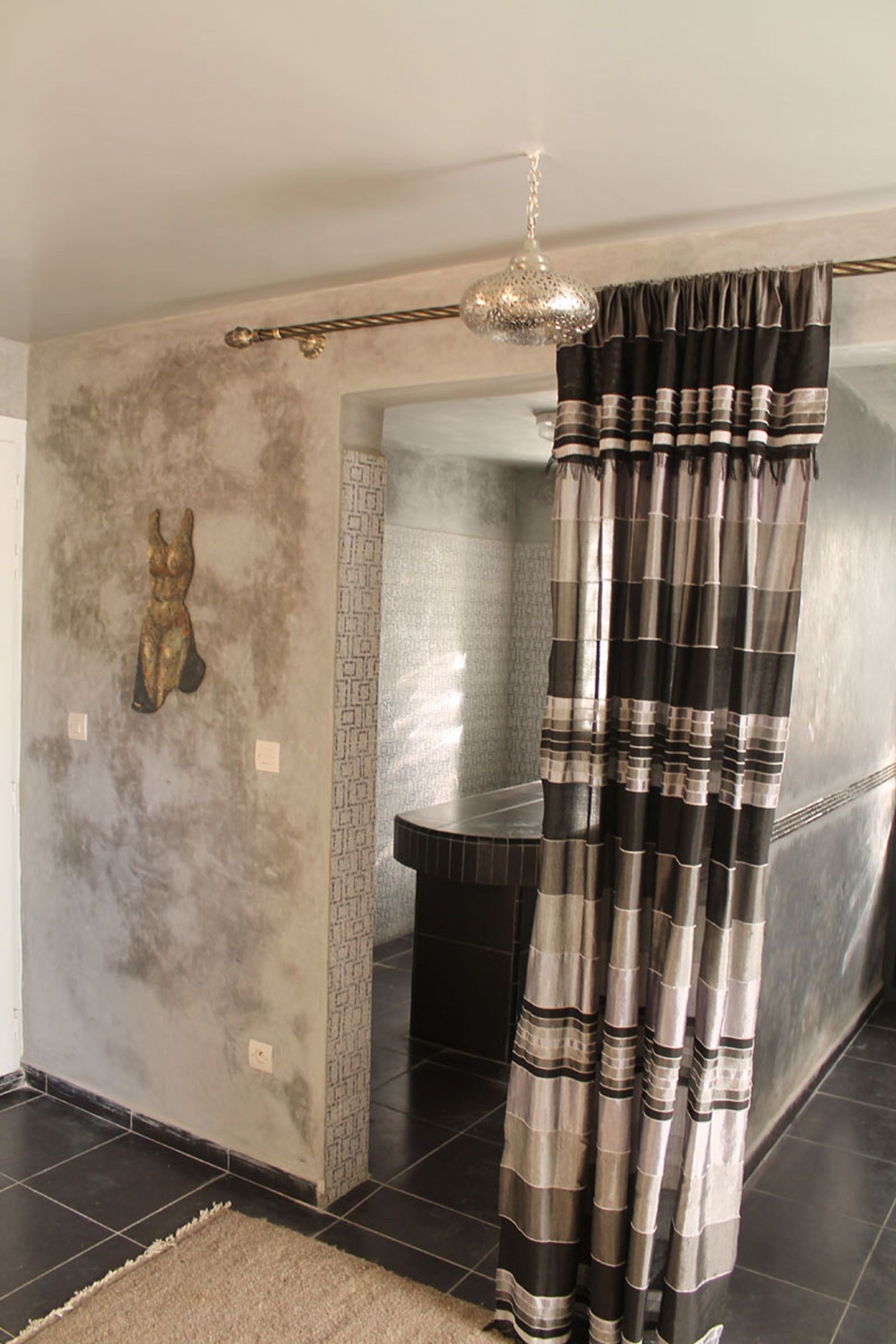 steam room, turkish bath/hammam, body treatments, hot stone massages