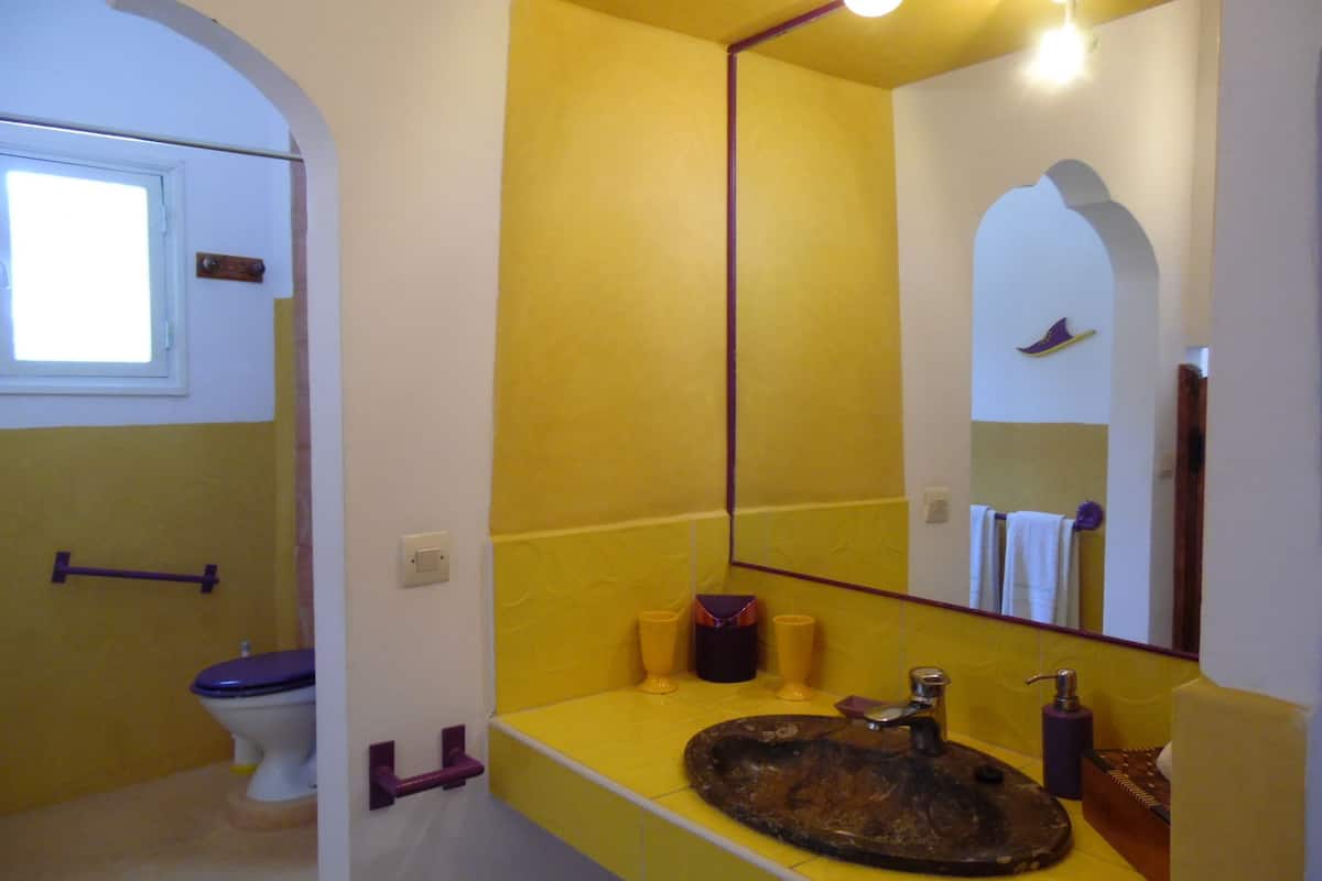 double room, terrace, garden view (el jadida) | bathroom | shower, free toiletries, hair dryer, bathrobes