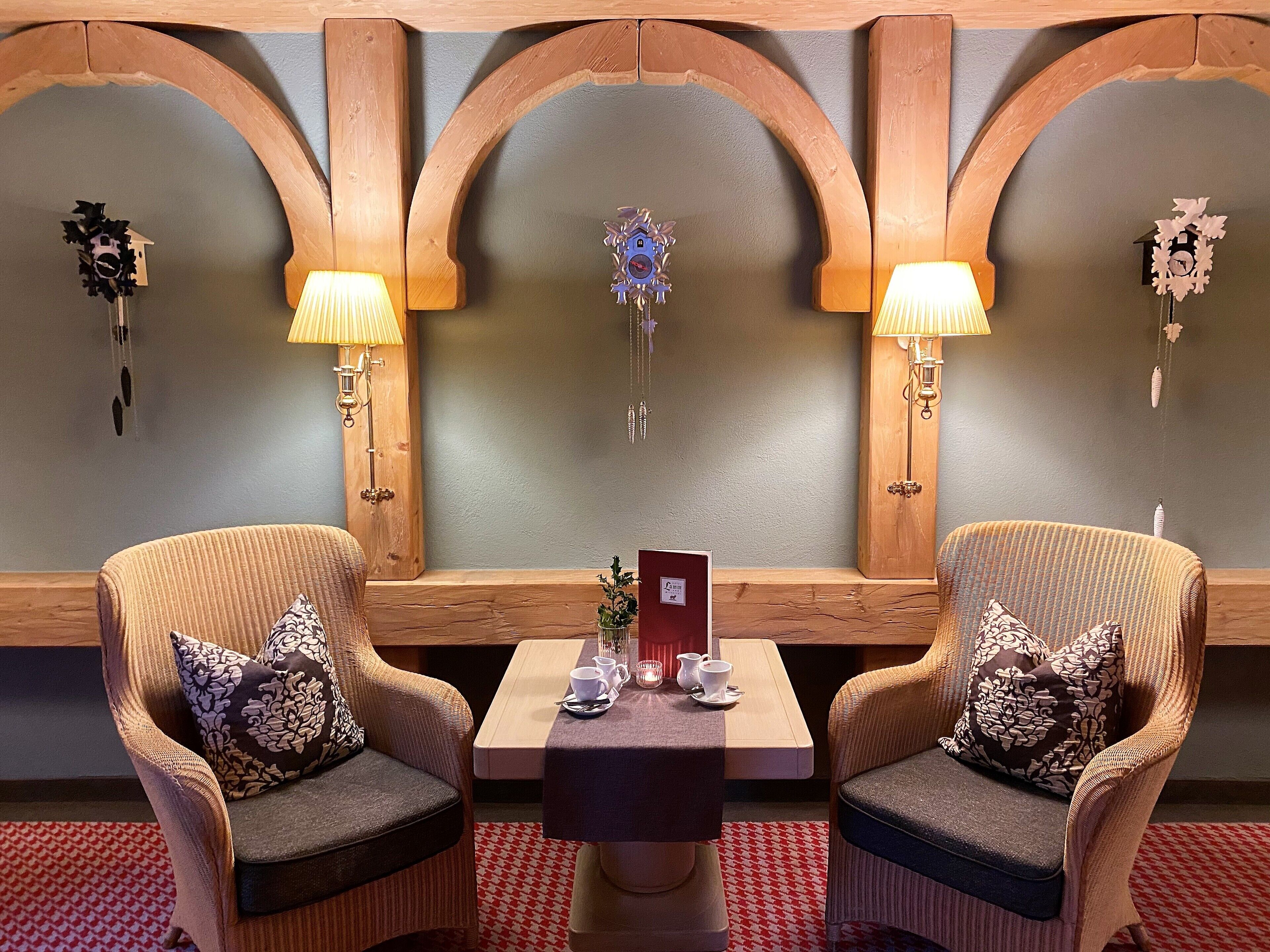 breakfast, lunch, dinner served; regional cuisine, al fresco dining