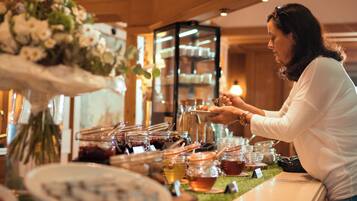 Tägliches inbegriffenes Frühstücksbuffet